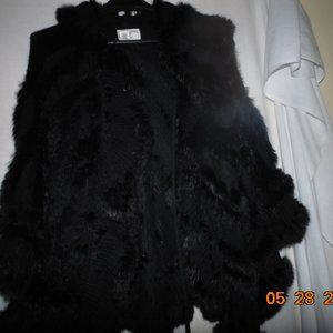 Alberto Makali, Black, Rabbit fur Cape